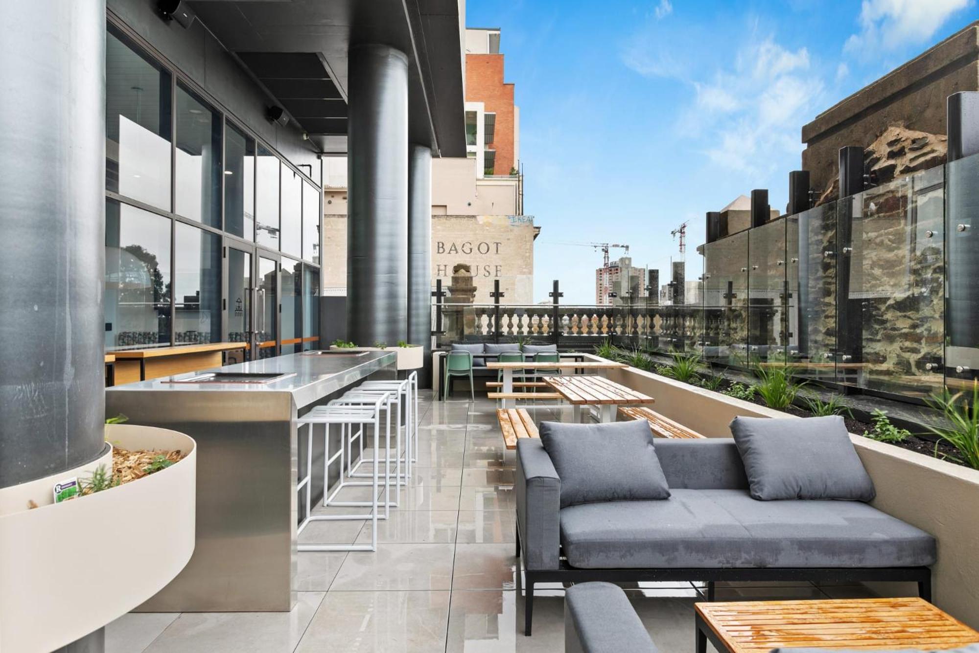 Comfy Stay At Switch Living In The Centre Of Adelaide Exterior photo